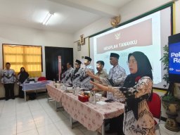 Pelantikan dan Rapat Kerja Pengurus PGRI Cabang Pulogadung Masa Bakti XXIII Periode 2025–2030 Berlangsung Khidmat